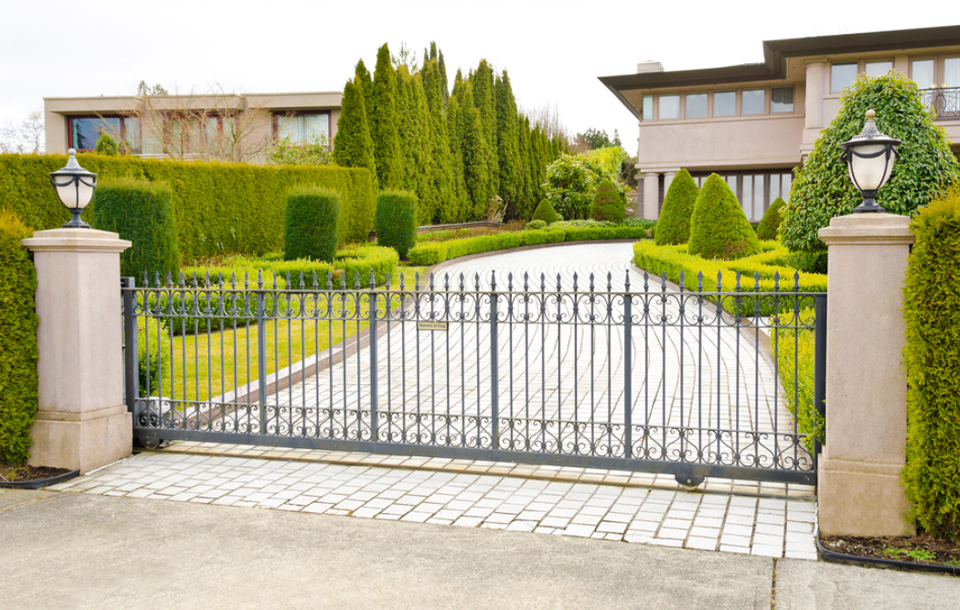 Residential Sliding Gate Installationin